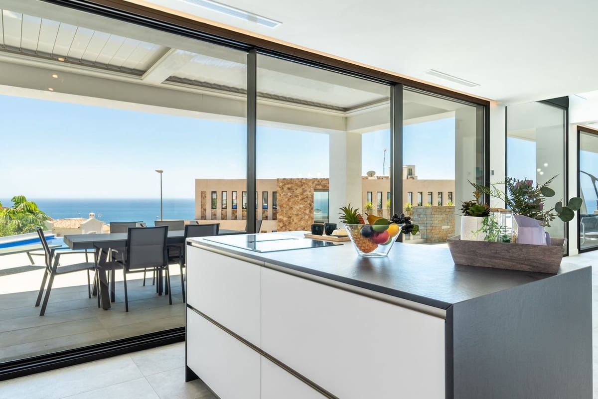 4 soverom Villa til salgs i Benalmadena med garasje - € 1 799 000 (Ref: 9145060)