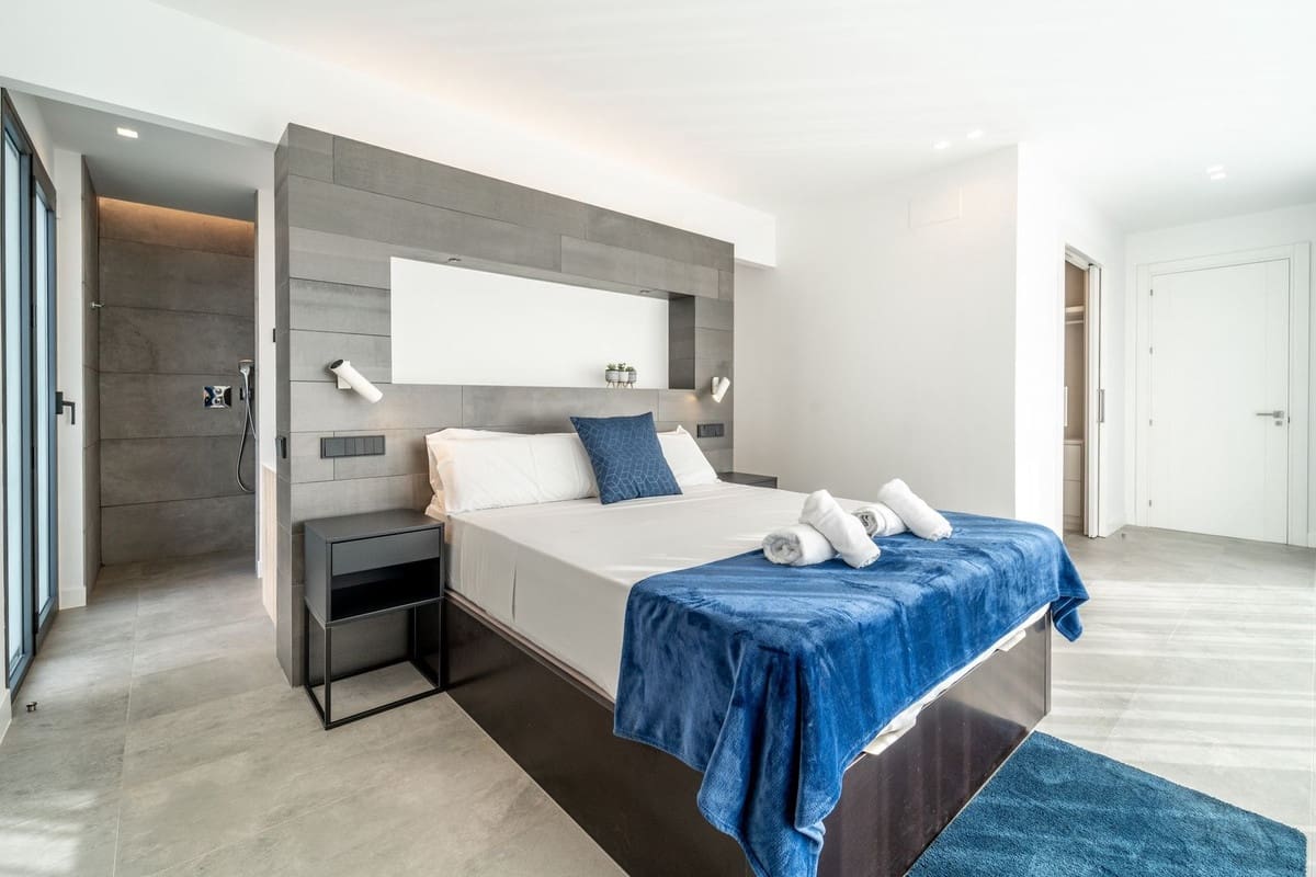 4 makuuhuone Huvila myytävänä paikassa Benalmadena mukana 
autotalli - 1 649 000 € (Ref: 9145060)