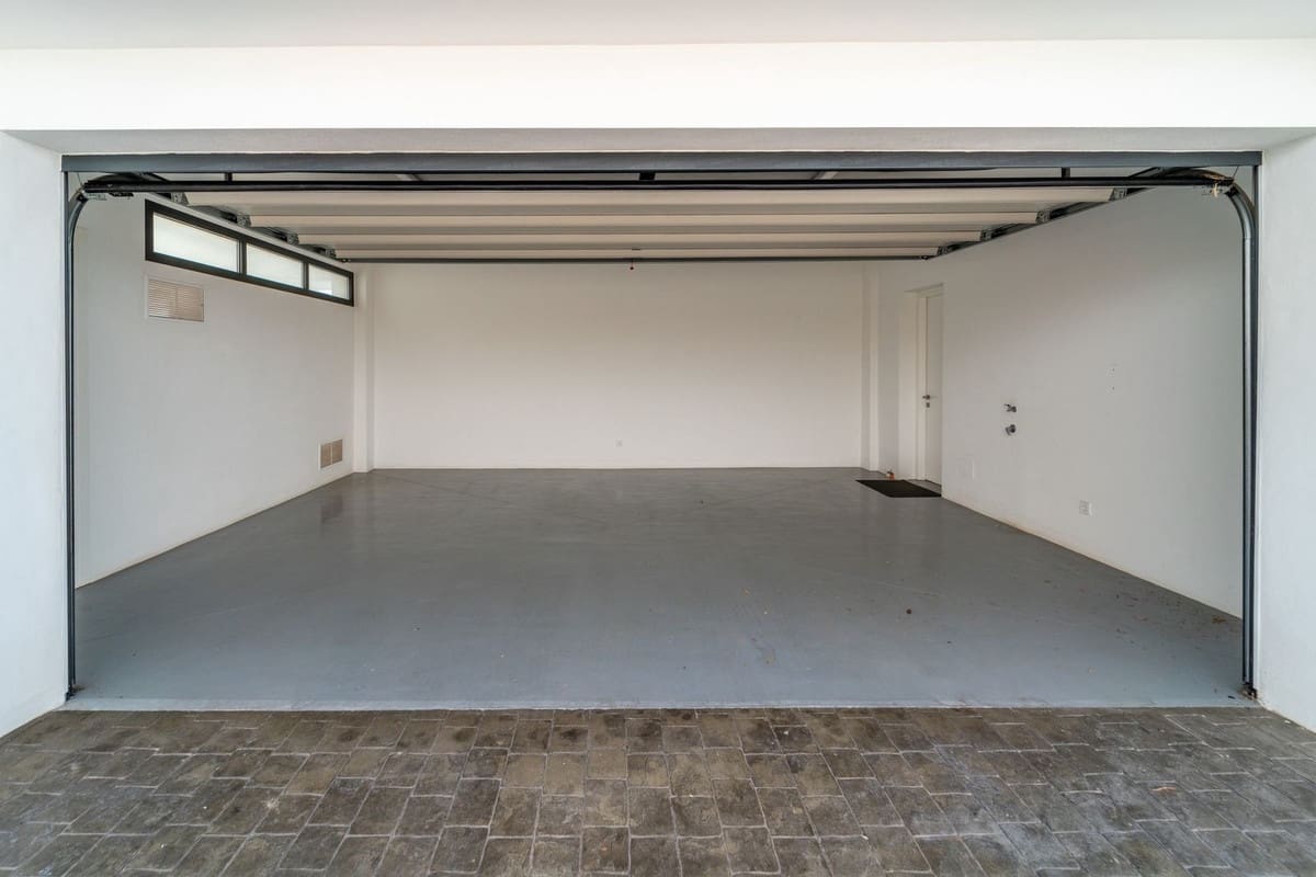 4 makuuhuone Huvila myytävänä paikassa Benalmadena mukana 
autotalli - 1 649 000 € (Ref: 9145060)