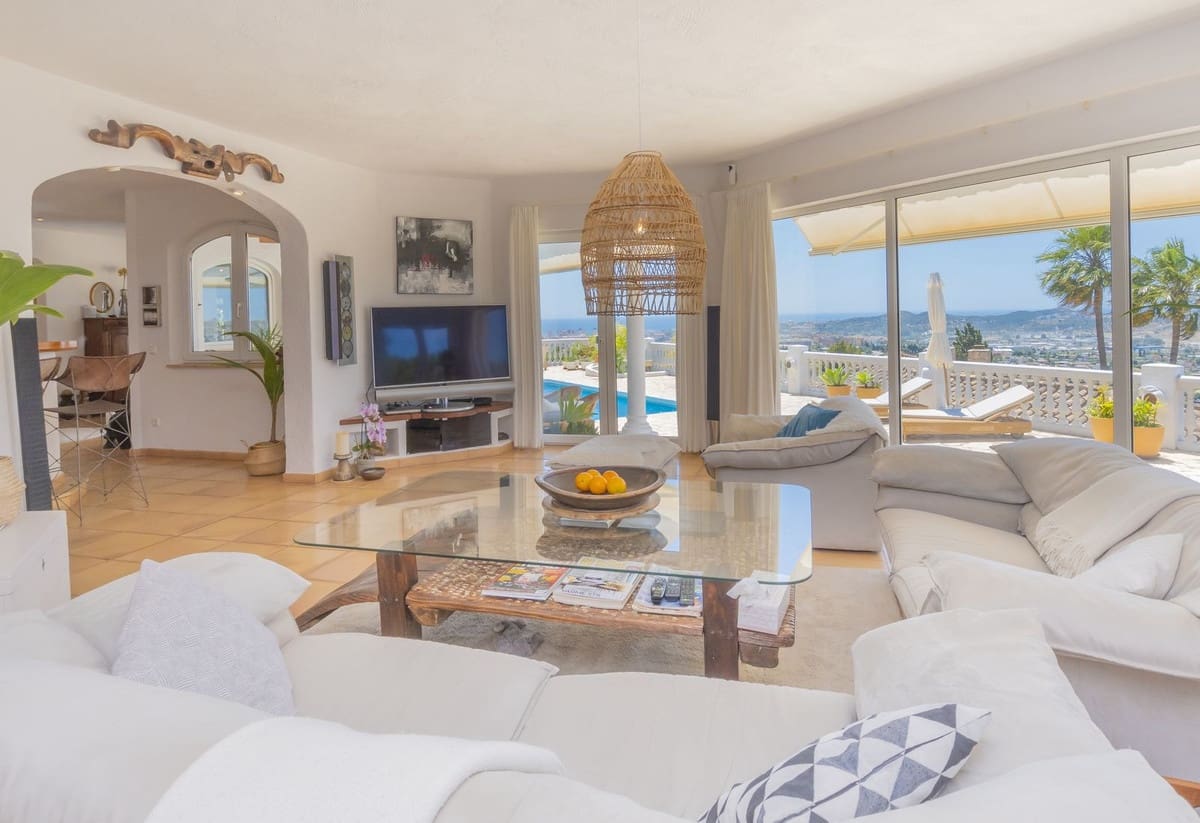 3 sypialnia Willa na sprzedaż w La Sierrezuela - 1 595 000 € (Ref: 9145064)