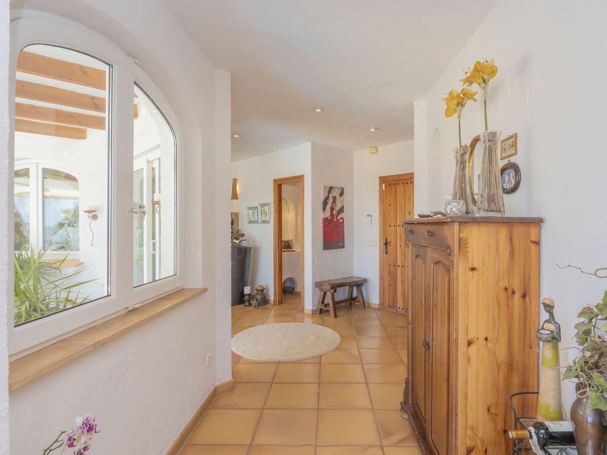 3 sypialnia Willa na sprzedaż w La Sierrezuela - 1 595 000 € (Ref: 9145064)