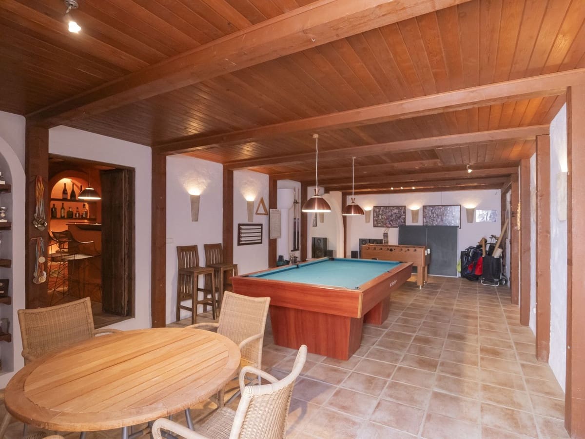 3 sypialnia Willa na sprzedaż w La Sierrezuela - 1 595 000 € (Ref: 9145064)