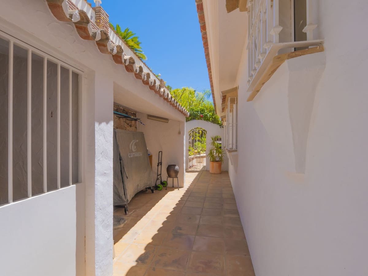 3 sypialnia Willa na sprzedaż w La Sierrezuela - 1 595 000 € (Ref: 9145064)