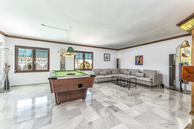 6 soveværelse Villa til salg i Torremuelle, Benalmádena - € 1.390.000 (Ref: 9145067)