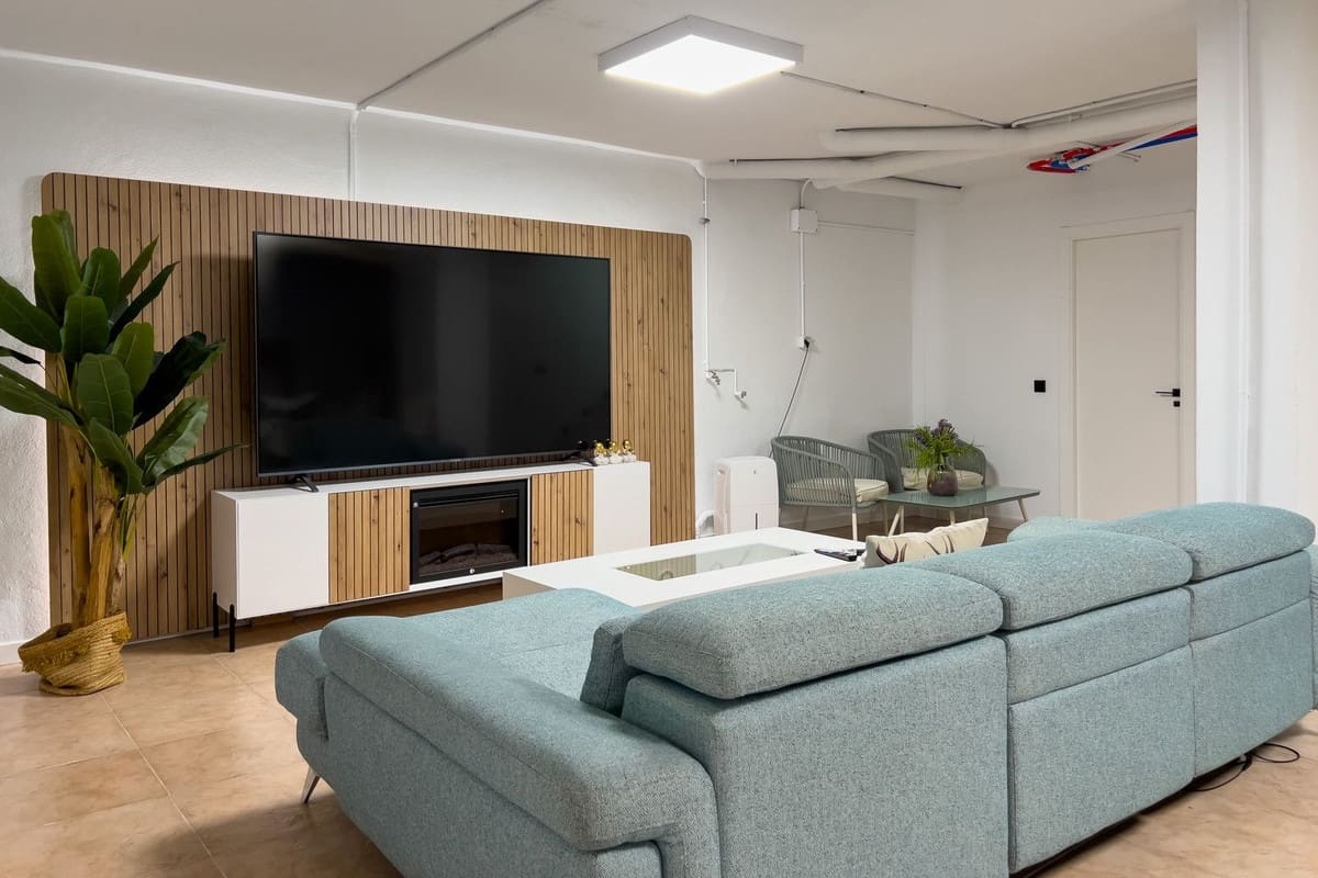 5 makuuhuone Huvila myytävänä paikassa El Faro - 1 460 000 € (Ref: 9145068)