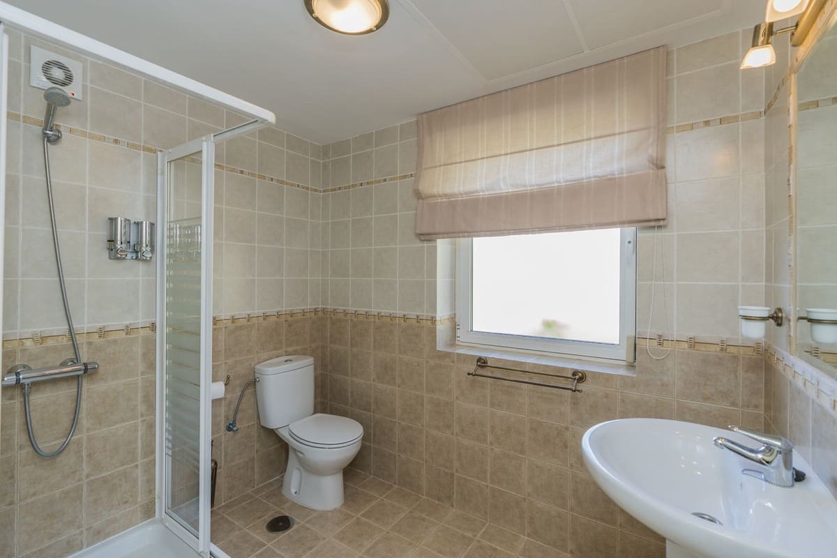5 Zimmer Villa zu verkaufen in Valtocado mit Garage - 1.375.000 € (Ref: 9145069)