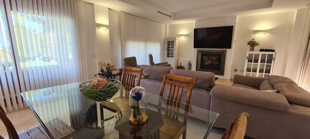 Chalet de 3 habitaciones en Cerros del Águila, Mijas en venta con garaje - 1.350.000 € (Ref: 9145070)