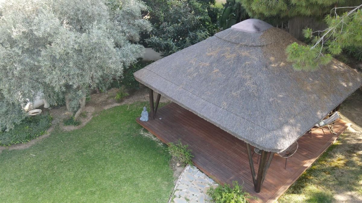 Chalet de 5 habitaciones en La Sierrezuela en venta con garaje - 1.319.000 € (Ref: 9145072)