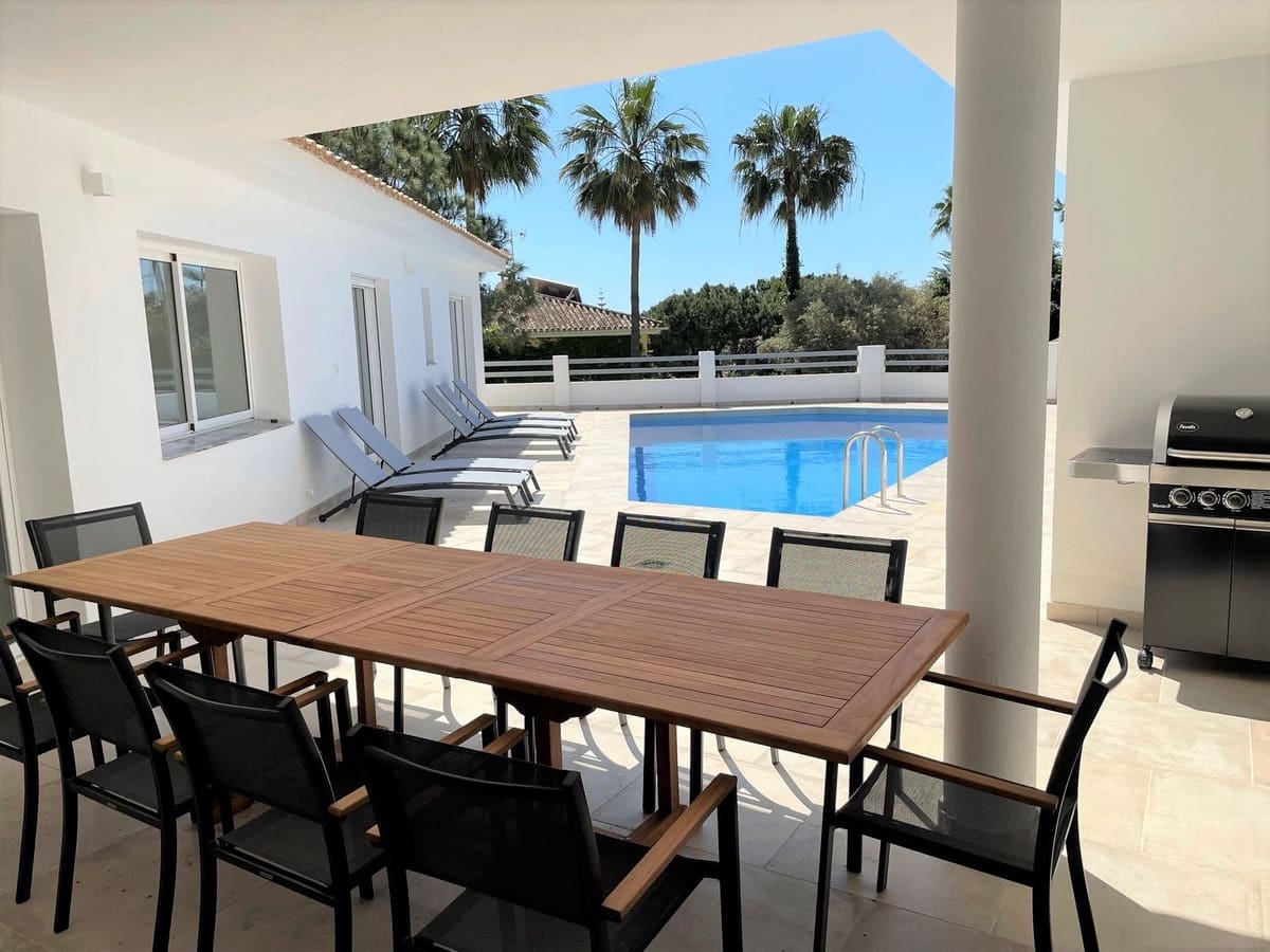 Chalet de 5 habitaciones en La Sierrezuela en venta con garaje - 1.319.000 € (Ref: 9145072)
