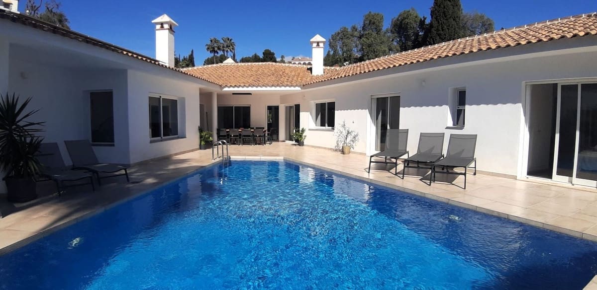 Chalet de 5 habitaciones en La Sierrezuela en venta con garaje - 1.319.000 € (Ref: 9145072)