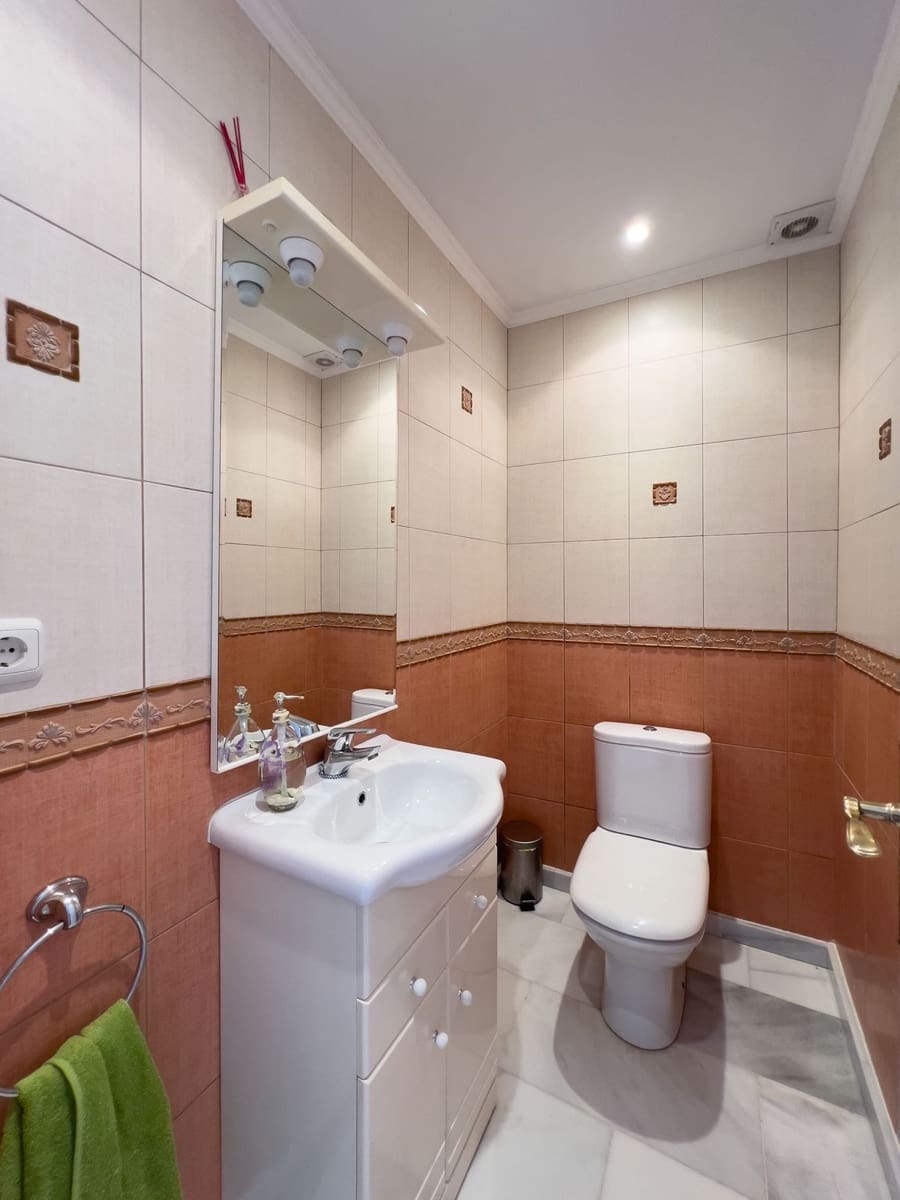 7 slaapkamer Villa te koop in La Capellania met garage - € 1.295.000 (Ref: 9145073)