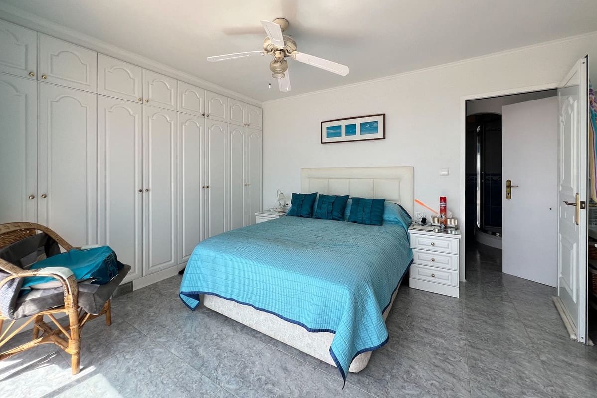 7 slaapkamer Villa te koop in La Capellania met garage - € 1.295.000 (Ref: 9145073)