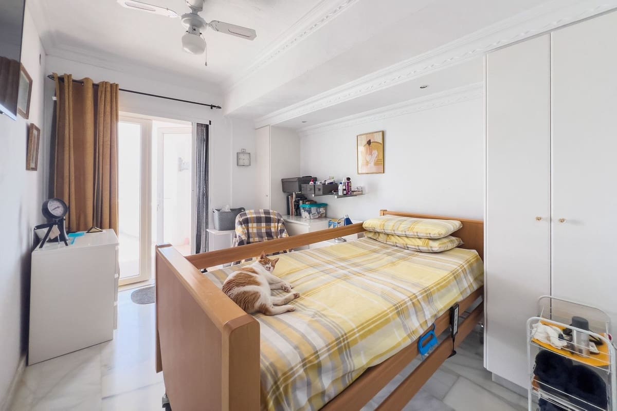 7 slaapkamer Villa te koop in La Capellania met garage - € 1.295.000 (Ref: 9145073)