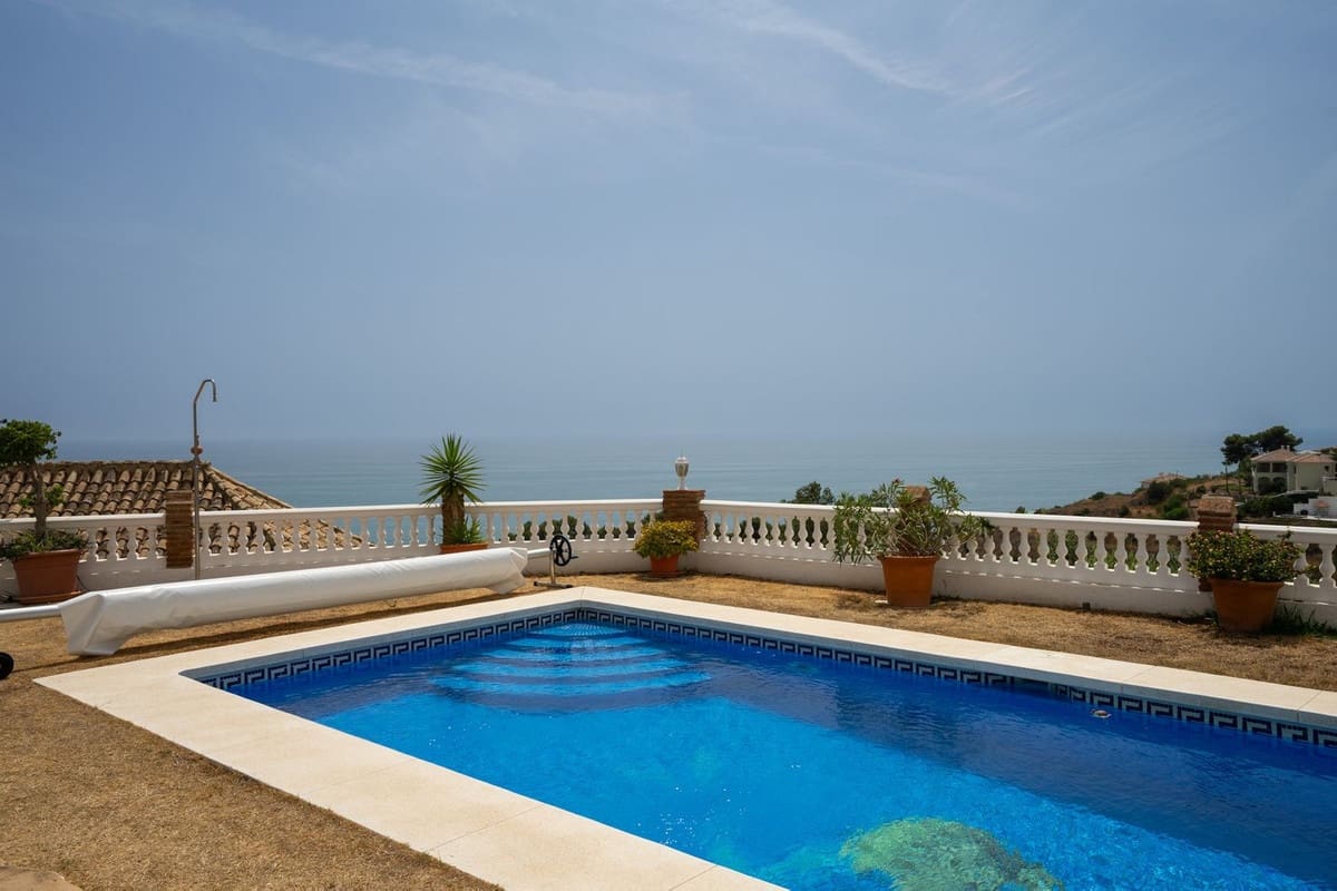 7 slaapkamer Villa te koop in La Capellania met garage - € 1.295.000 (Ref: 9145073)