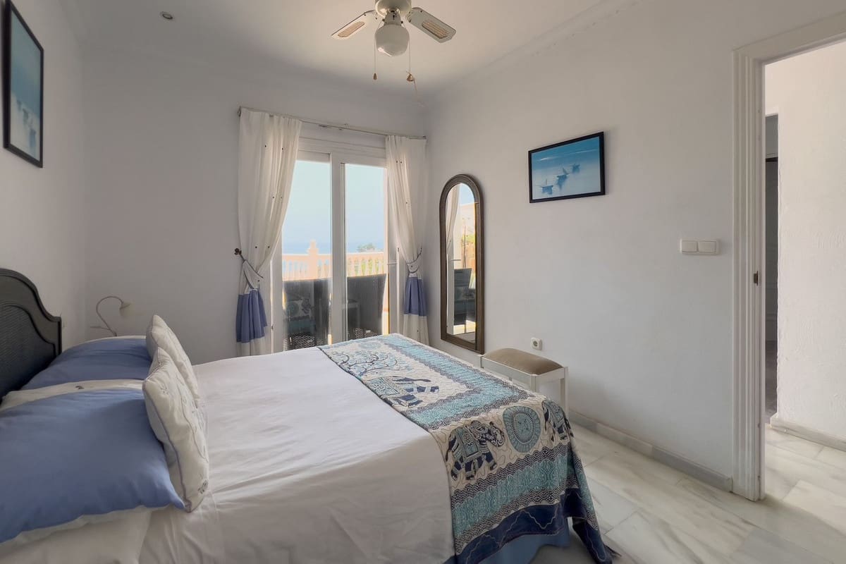 7 slaapkamer Villa te koop in La Capellania met garage - € 1.295.000 (Ref: 9145073)
