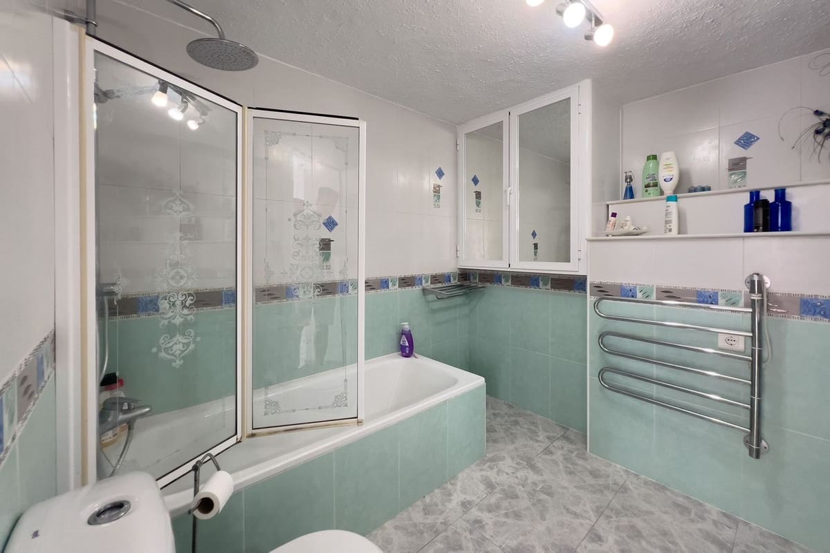 7 slaapkamer Villa te koop in La Capellania met garage - € 1.295.000 (Ref: 9145073)