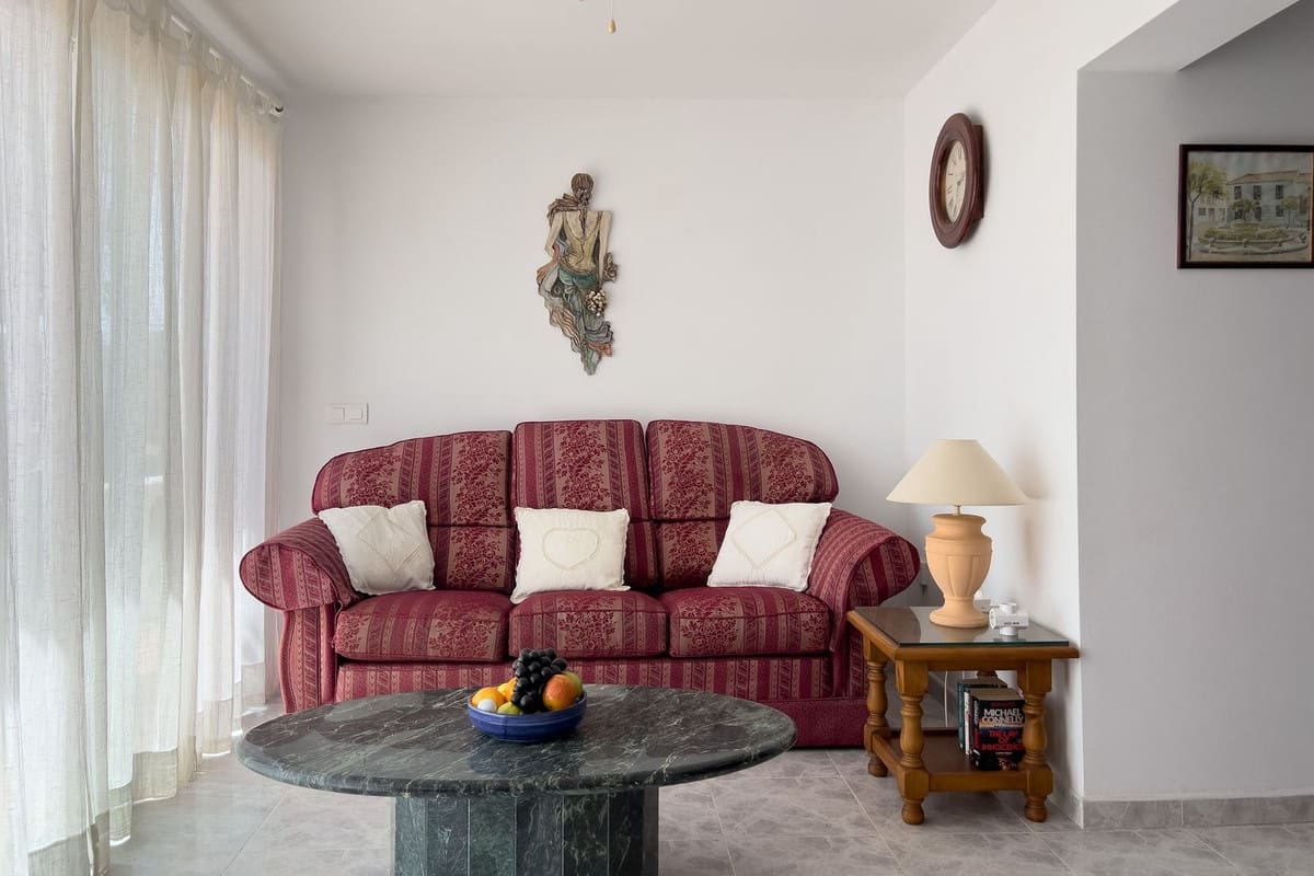 7 slaapkamer Villa te koop in La Capellania met garage - € 1.295.000 (Ref: 9145073)