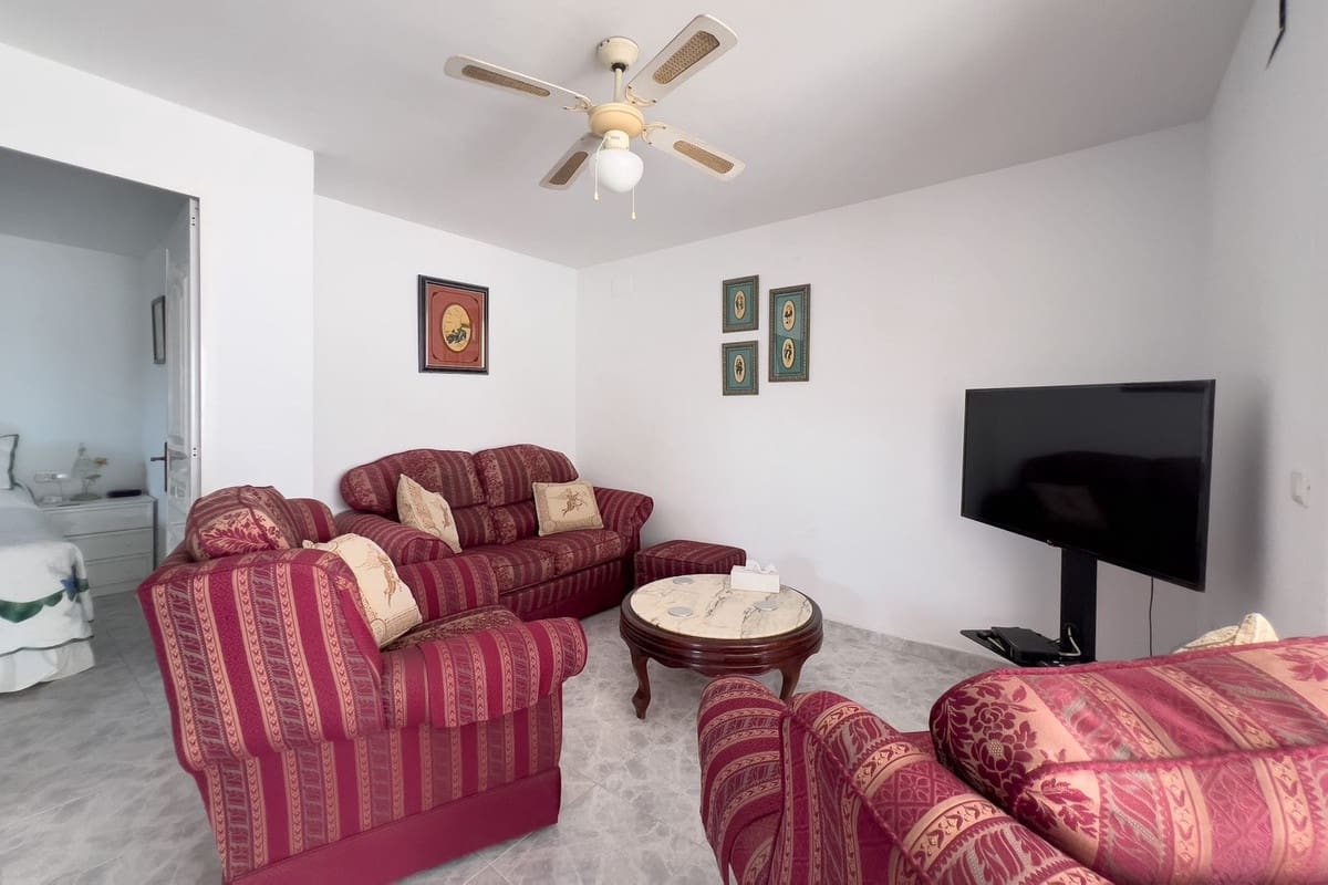 7 slaapkamer Villa te koop in La Capellania met garage - € 1.295.000 (Ref: 9145073)