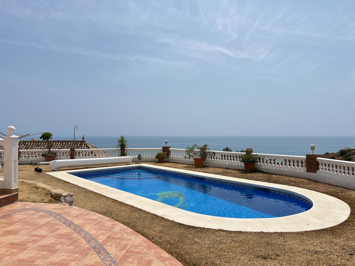 7 slaapkamer Villa te koop in La Capellania met garage - € 1.295.000 (Ref: 9145073)