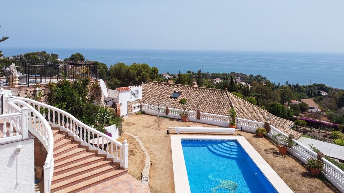 7 slaapkamer Villa te koop in La Capellania met garage - € 1.295.000 (Ref: 9145073)