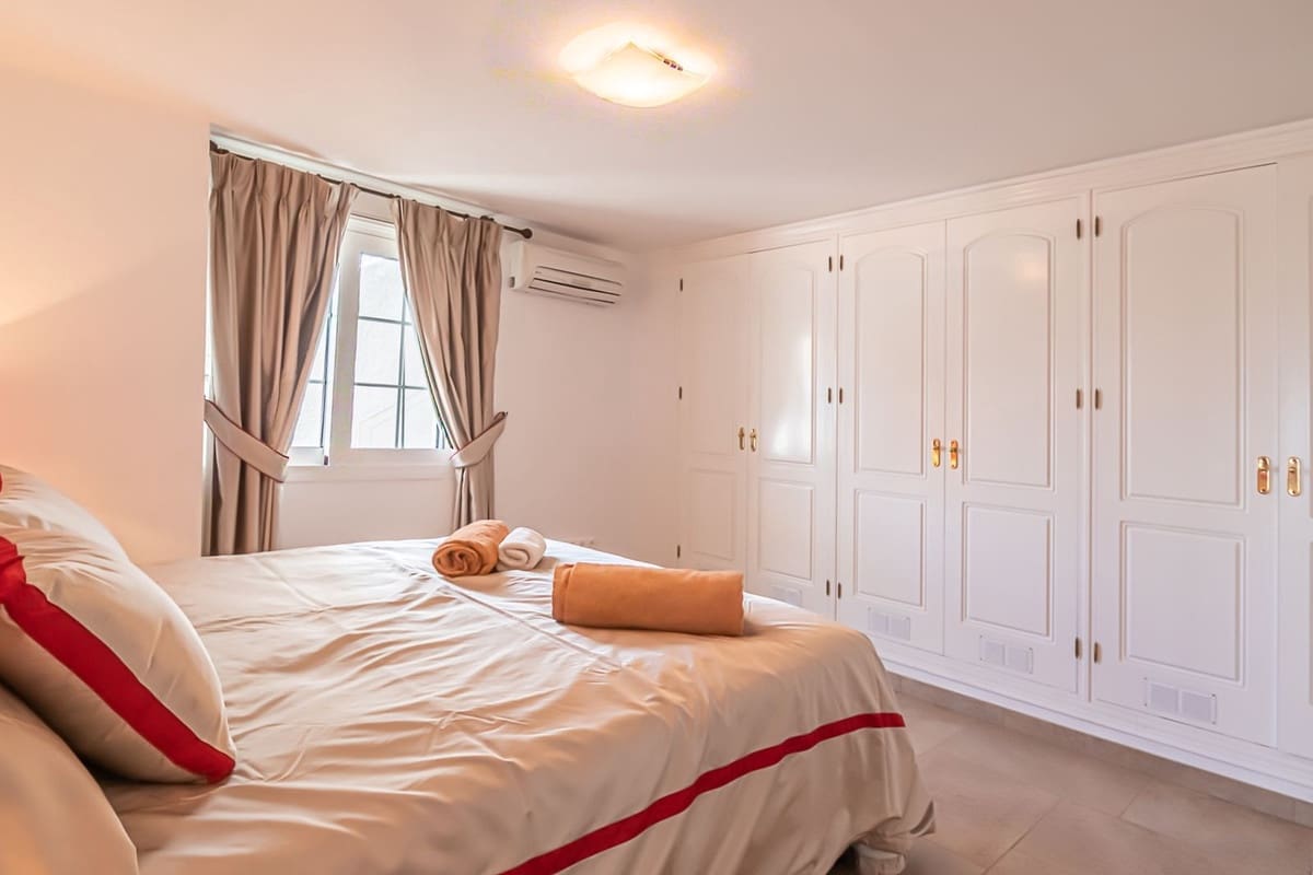 6 soveværelse Villa til salg i Torrenueva med garage - € 1.275.000 (Ref: 9145075)