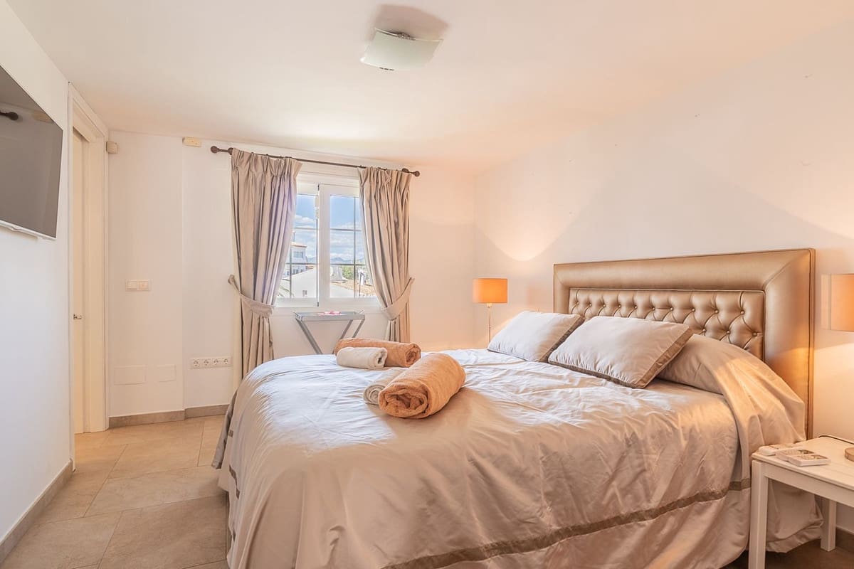 6 soveværelse Villa til salg i Torrenueva med garage - € 1.275.000 (Ref: 9145075)