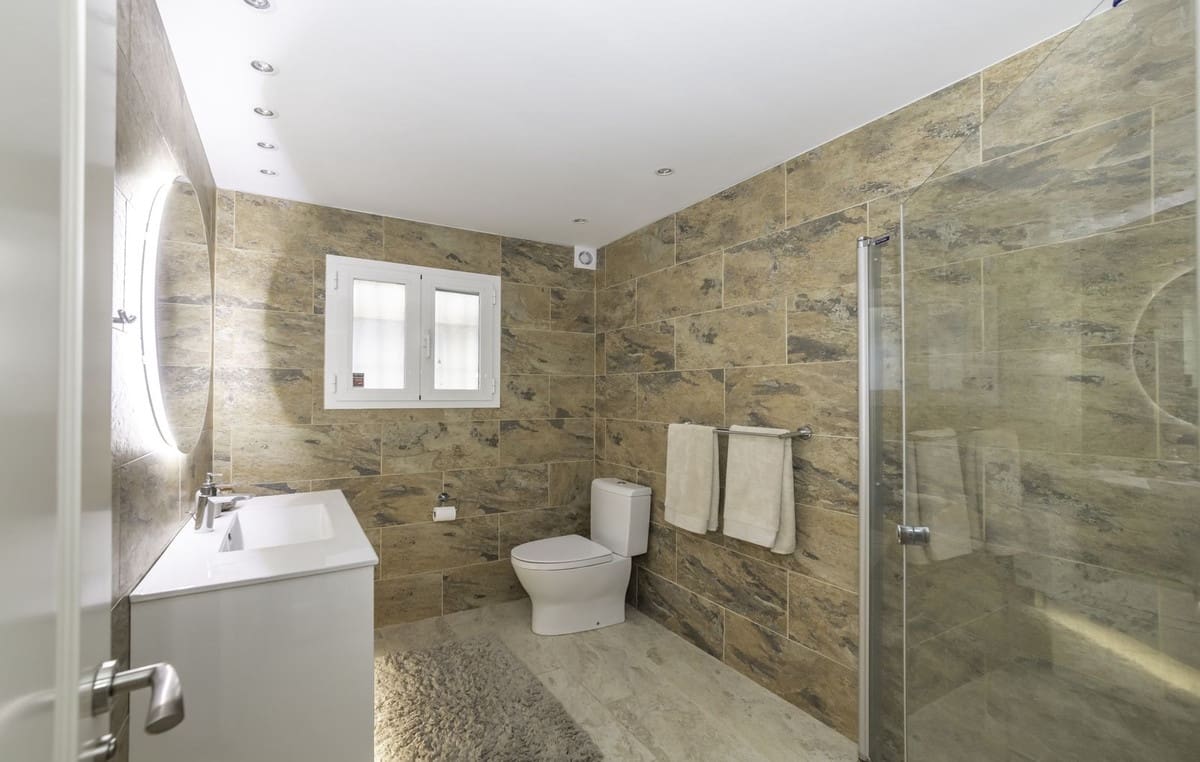 3 soveværelse Villa til salg i La Sierrezuela - € 1.095.000 (Ref: 9145076)