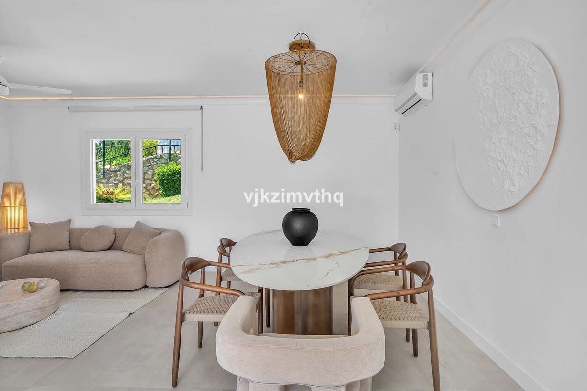 3 bedroom Villa for sale in El Faro with garage - € 1,199,000 (Ref: 9145079)