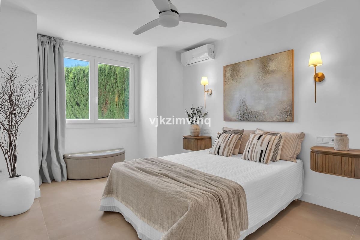 3 bedroom Villa for sale in El Faro with garage - € 1,199,000 (Ref: 9145079)