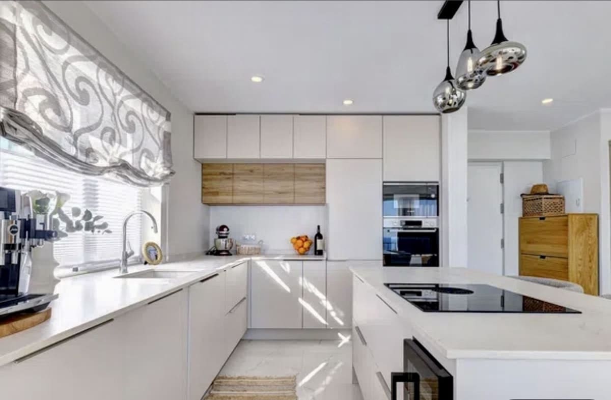 3 slaapkamer Villa te koop in Fuengirola met garage - € 999.999 (Ref: 9145081)