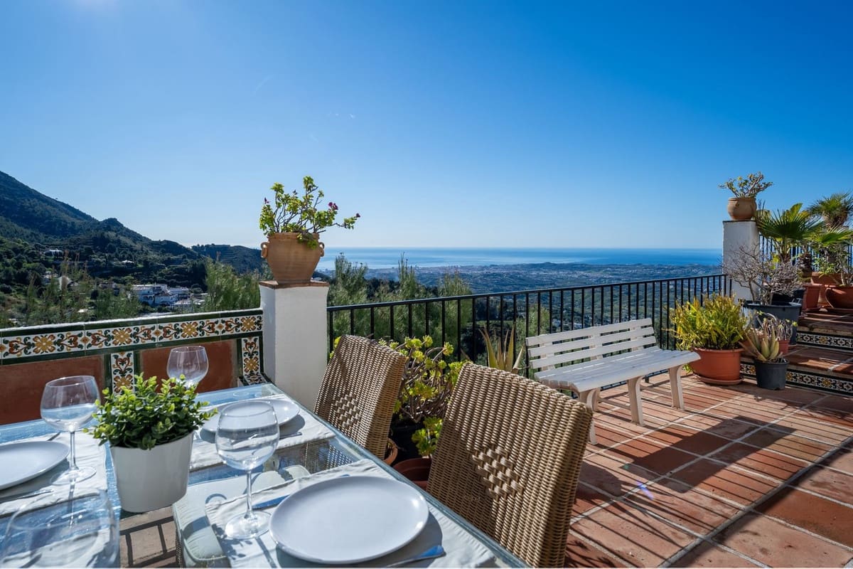 4 makuuhuone Huvila myytävänä paikassa Mijas - 849 000 € (Ref: 9145084)