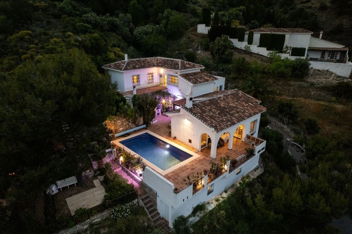 4 makuuhuone Huvila myytävänä paikassa Mijas - 849 000 € (Ref: 9145084)