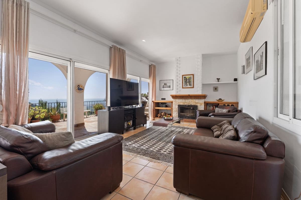 4 makuuhuone Huvila myytävänä paikassa Mijas - 849 000 € (Ref: 9145084)