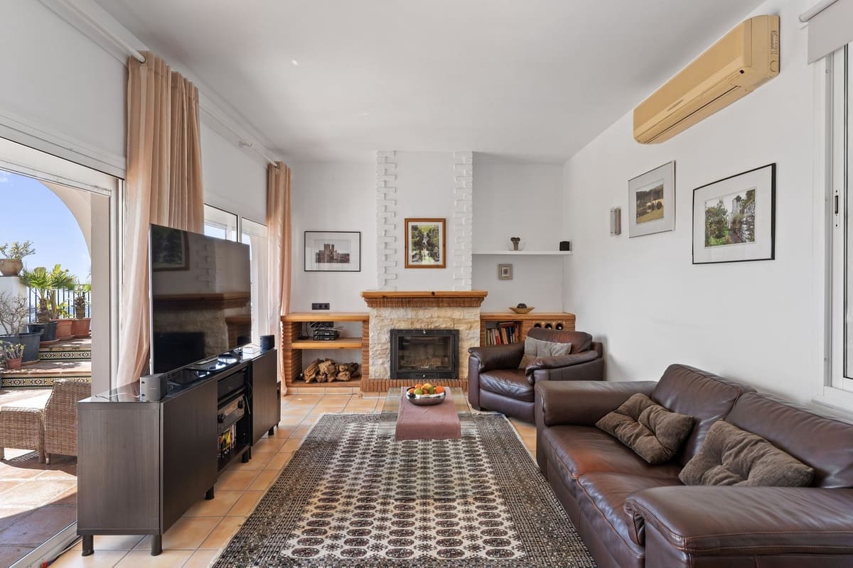 4 makuuhuone Huvila myytävänä paikassa Mijas - 849 000 € (Ref: 9145084)