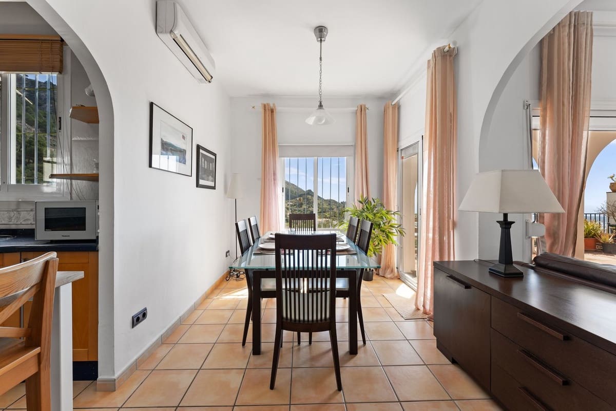 4 makuuhuone Huvila myytävänä paikassa Mijas - 849 000 € (Ref: 9145084)