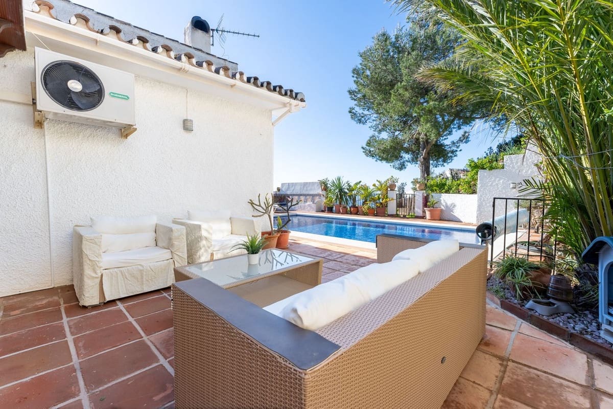 4 makuuhuone Huvila myytävänä paikassa Mijas - 849 000 € (Ref: 9145084)