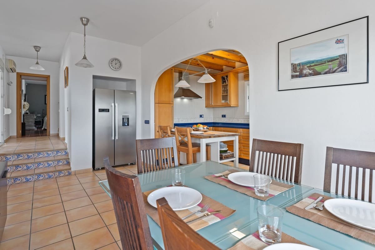 4 makuuhuone Huvila myytävänä paikassa Mijas - 849 000 € (Ref: 9145084)