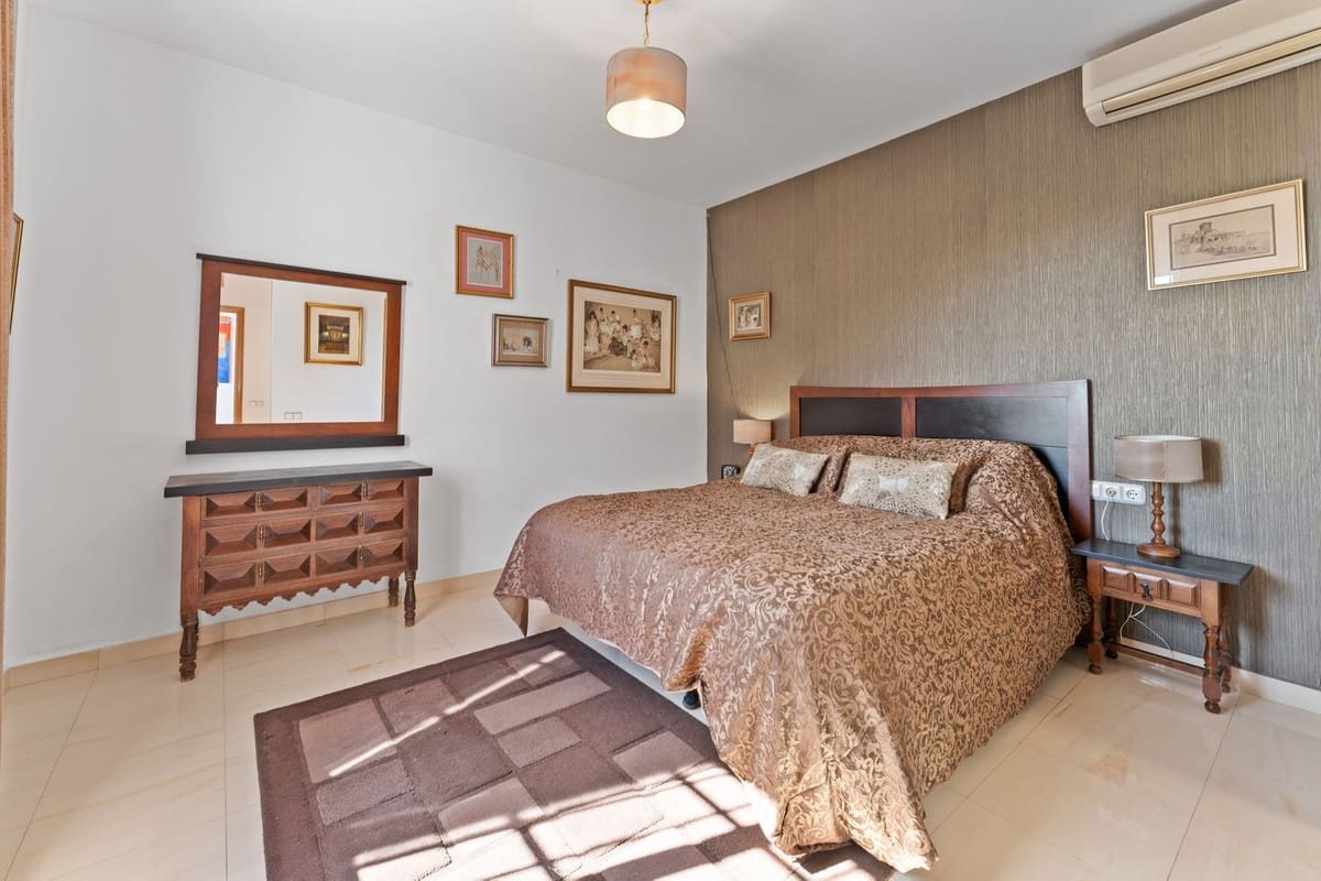 4 makuuhuone Huvila myytävänä paikassa Mijas - 849 000 € (Ref: 9145084)