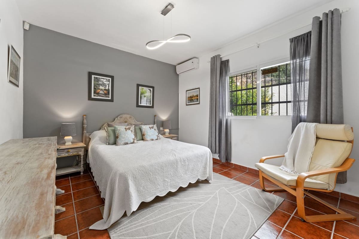4 makuuhuone Huvila myytävänä paikassa Mijas - 849 000 € (Ref: 9145084)
