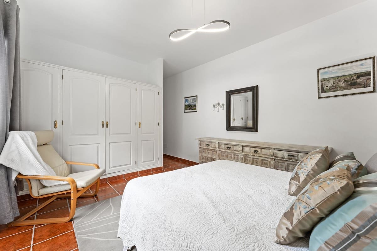 4 makuuhuone Huvila myytävänä paikassa Mijas - 849 000 € (Ref: 9145084)