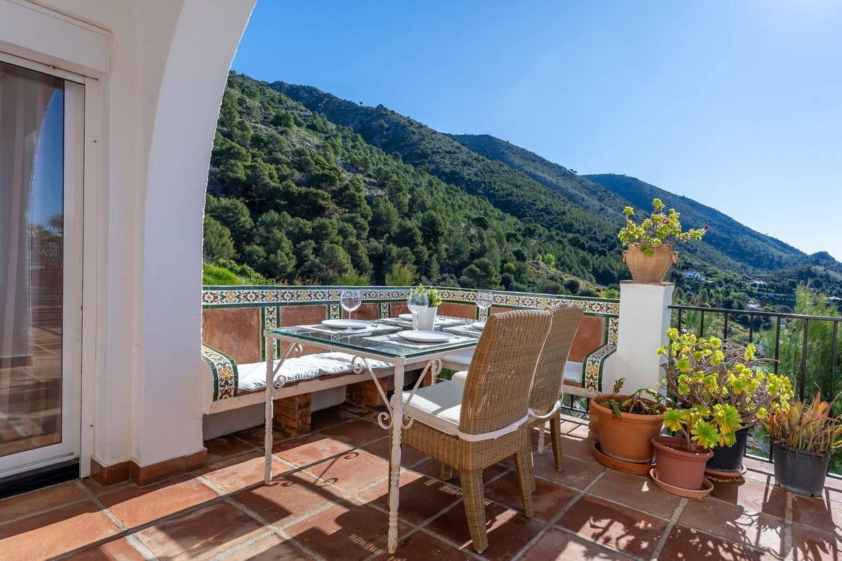 4 makuuhuone Huvila myytävänä paikassa Mijas - 849 000 € (Ref: 9145084)