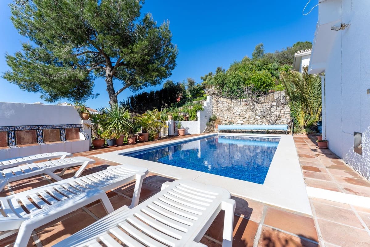 4 makuuhuone Huvila myytävänä paikassa Mijas - 849 000 € (Ref: 9145084)