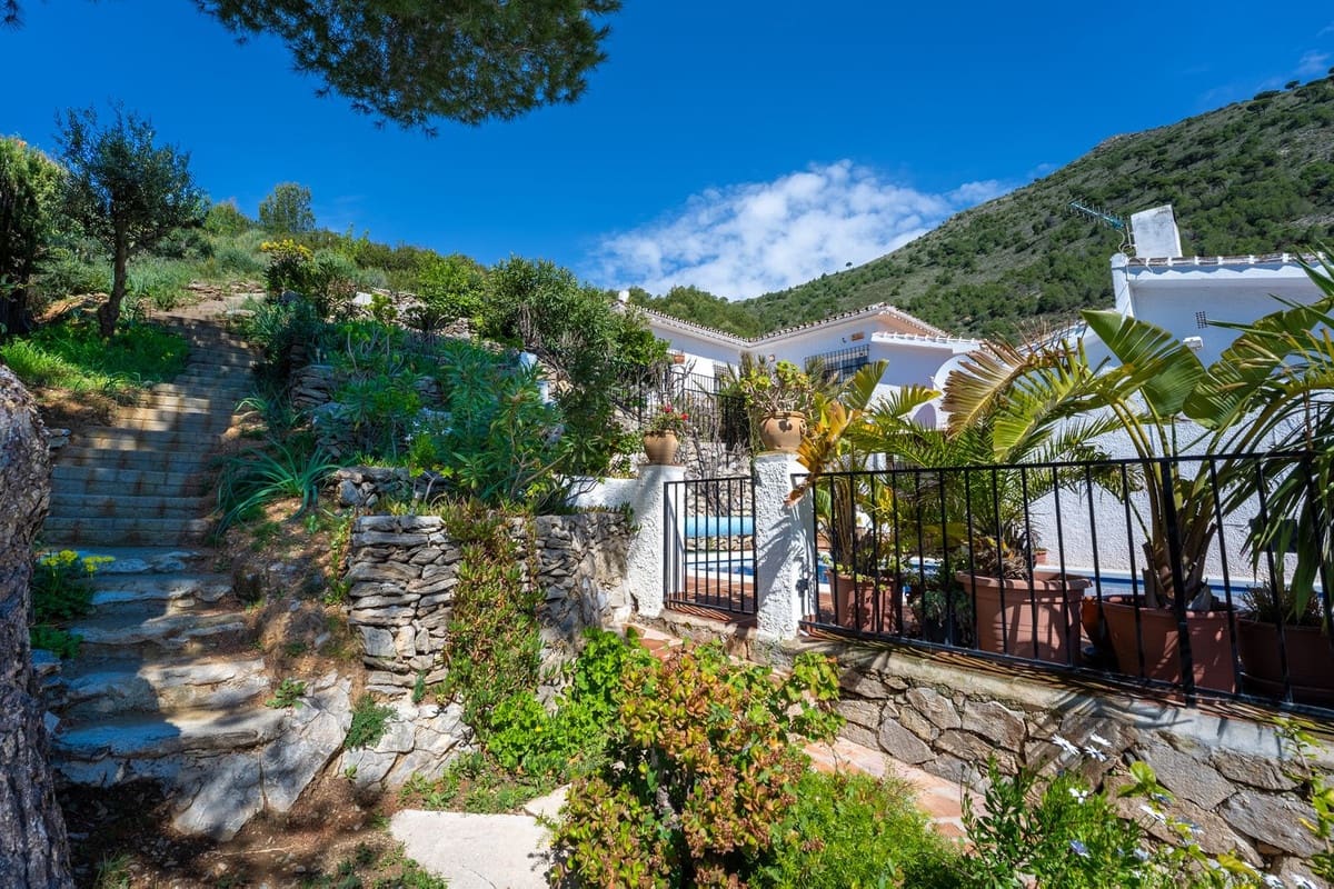 4 makuuhuone Huvila myytävänä paikassa Mijas - 849 000 € (Ref: 9145084)