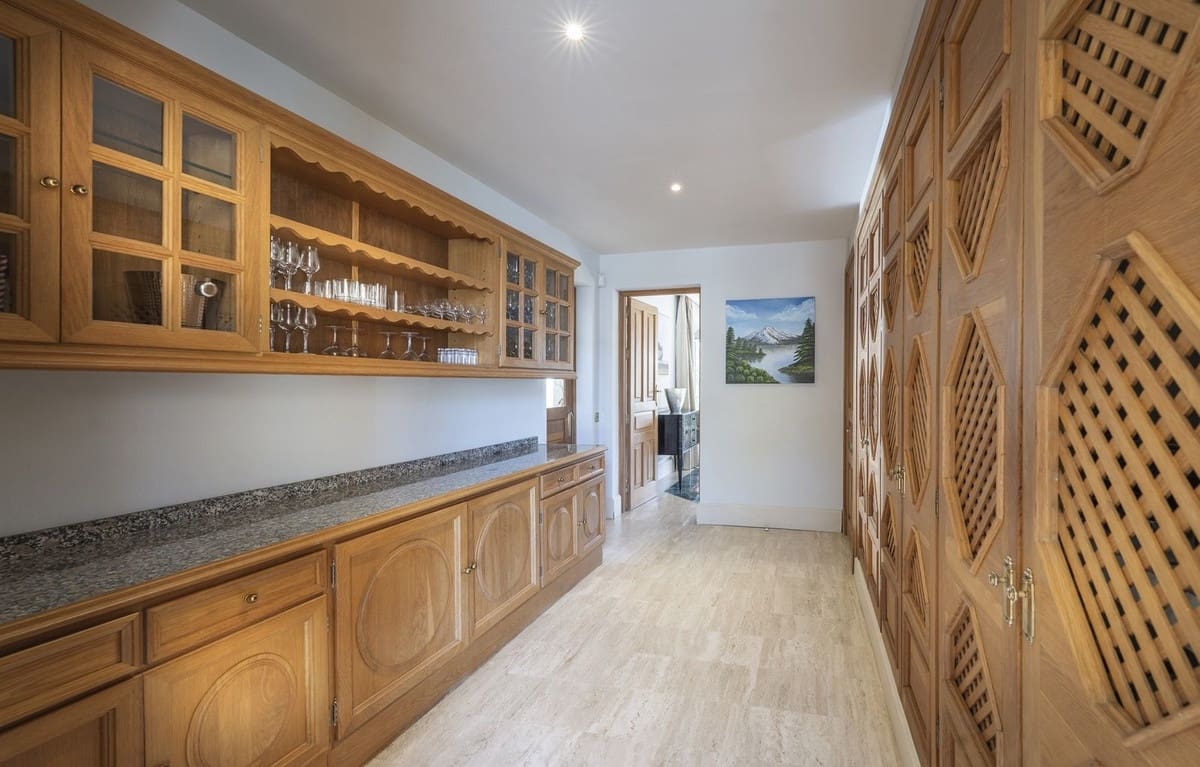 6 soveværelse Villa til salg i Sotogrande med garage - € 4.700.000 (Ref: 9145087)