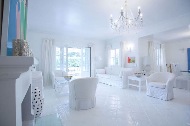 3 soveværelse Villa til salg i San Roque med garage - € 1.200.000 (Ref: 9145089)