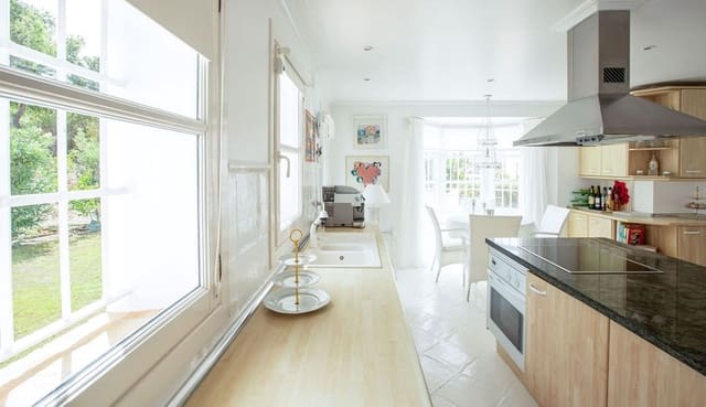 3 soveværelse Villa til salg i San Roque med garage - € 1.200.000 (Ref: 9145089)