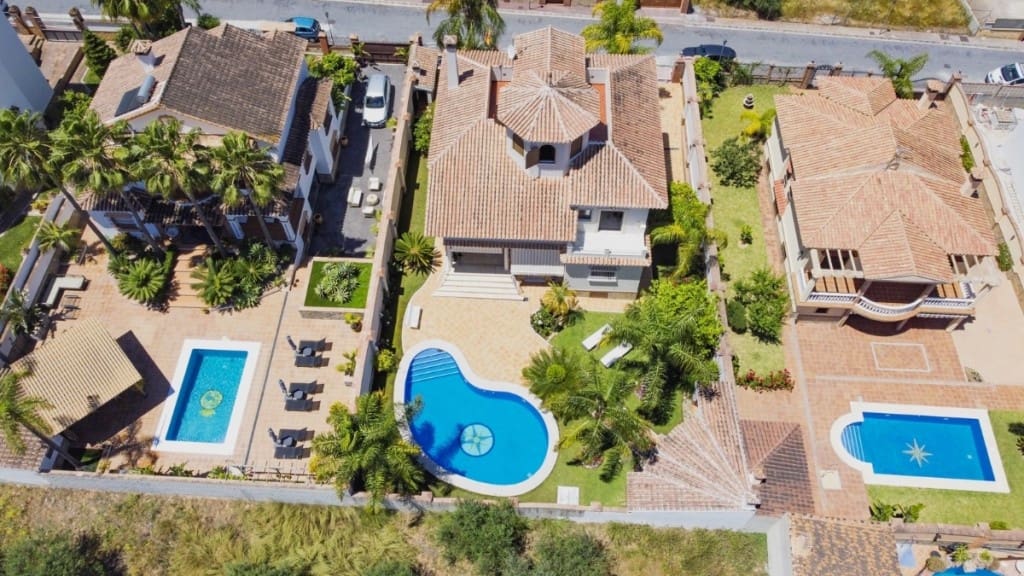 6 soveværelse Villa til salg i Alhaurin el Grande med garage - € 1.200.000 (Ref: 9145093)