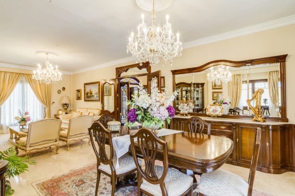 6 soveværelse Villa til salg i Alhaurin el Grande med garage - € 1.200.000 (Ref: 9145093)