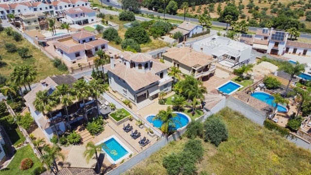 6 sypialnia Willa na sprzedaż w Alhaurín el Grande z garażem - 1 200 000 € (Ref: 9145093)