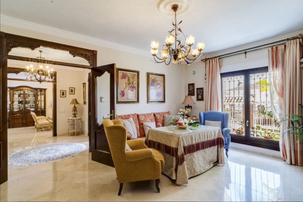 6 soverom Villa til salgs i Alhaurin el Grande med garasje - € 1 200 000 (Ref: 9145093)